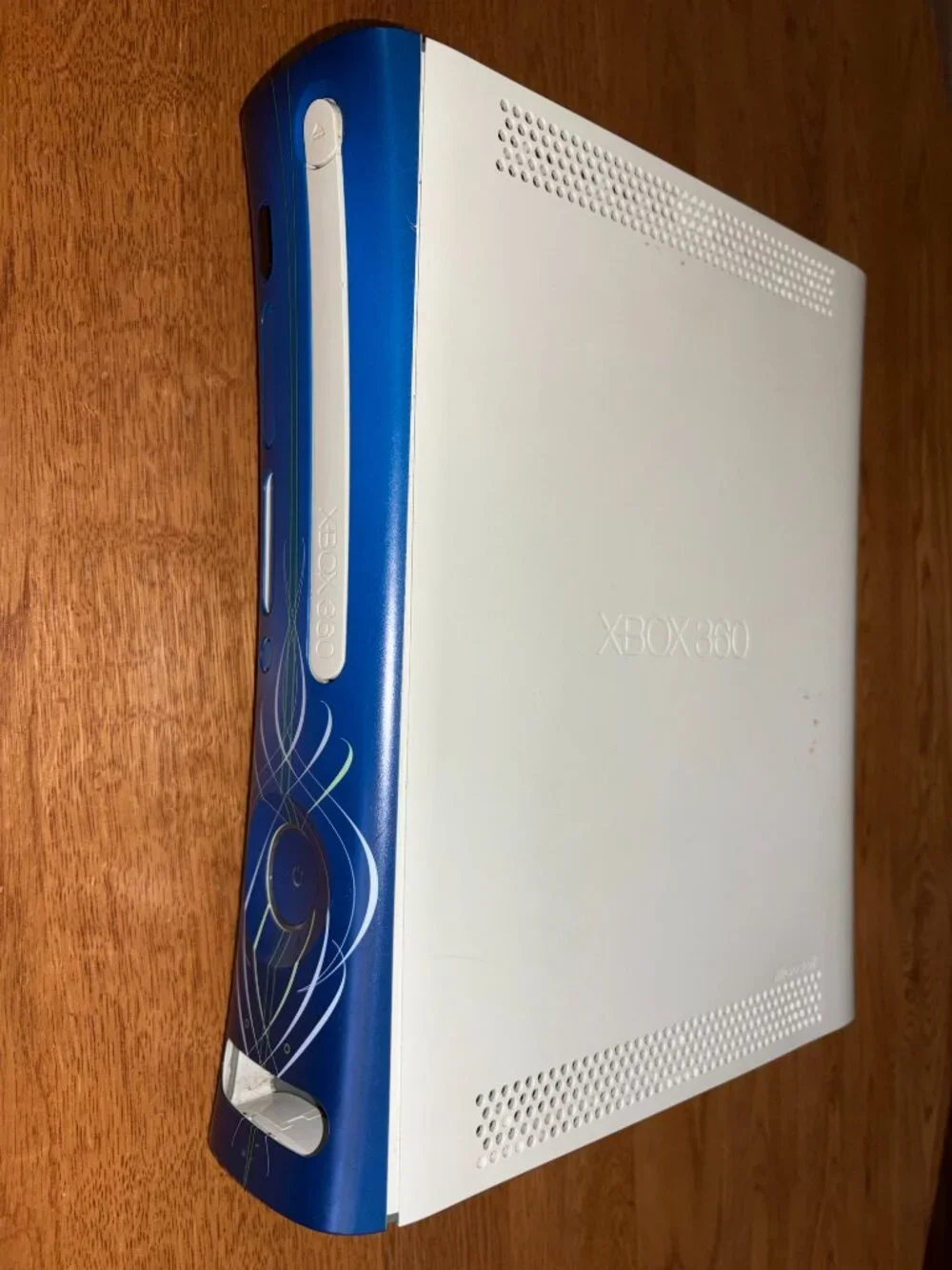 Microsoft Xbox 360 FAT Console W/ Blue Hot Rod Faceplate 